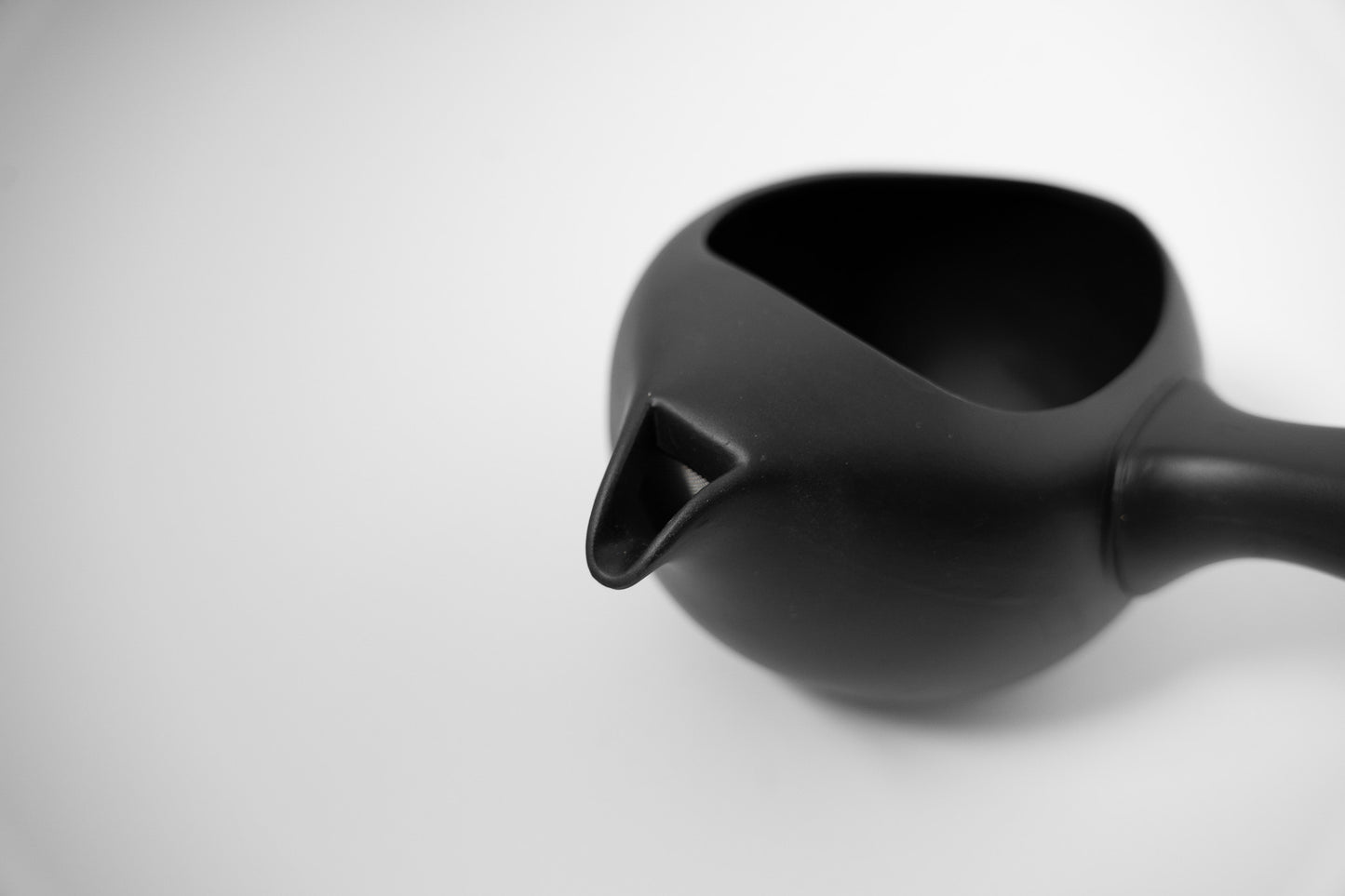 Chamiru - Kyusu Tea Pot White | 急須 | 白 350ml